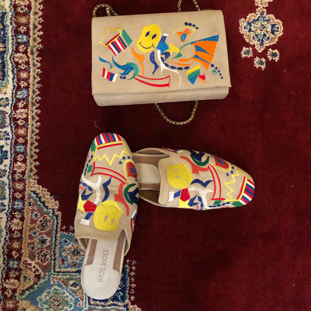 جلباب فاخر بخياطة 100% يدوية وألوان مشرقة 